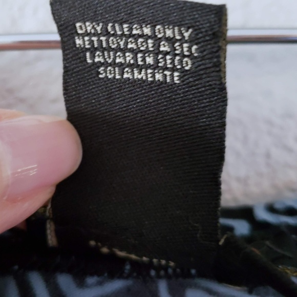 BCBG Max Azria Geometric Pattern Jersey Skirt - Picture 4 of 4